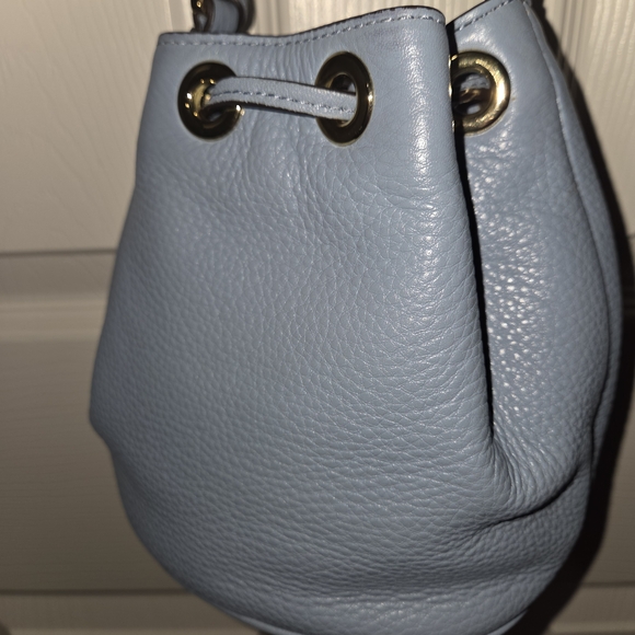 Michael Kors Light Blue Leather Bucket Bag - Picture 5 of 11